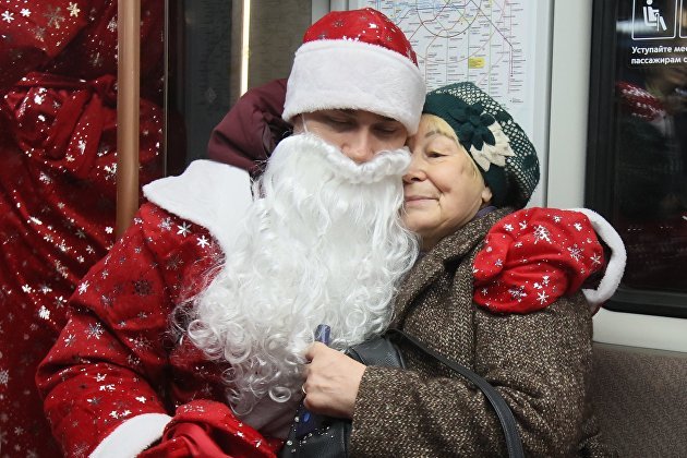 Москвичи совершили более миллиона поездок на городском транспорте в новогоднюю ночь
