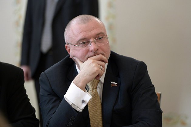 Сенатор Клишас: необходимы зеркальные правила выдачи виз России иностранцам в ответ на дискриминацию