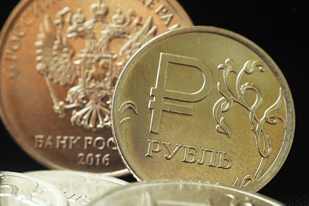 Аналитик Антонов заявил, что наиболее вероятным курсом доллара в январе будет 80 — 82 рубля