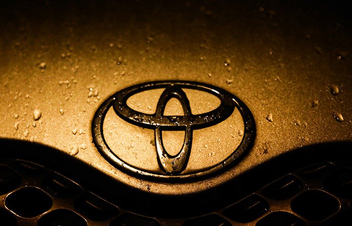 Toyota планирует произвести до 10,6 млн автомобилей в 2023 году