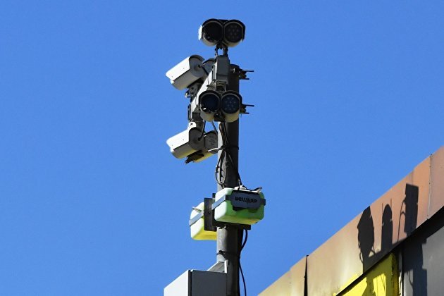 В России с помощью камер видеофиксации будут штрафовать за выброс мусора из автомобилей