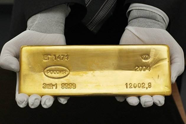 Цены на золото впервые с 5 мая превысили 1900 долларов за тройскую унцию