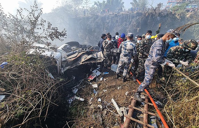Понедельник в Непале объявлен днем траура по жертвам авиакатастрофы