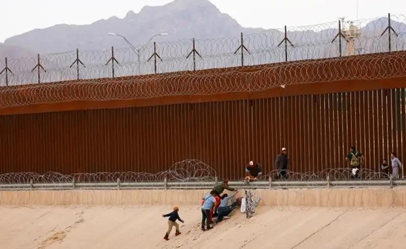 Байден запретил предоставлять убежище нелегалам на границе с Мексикой