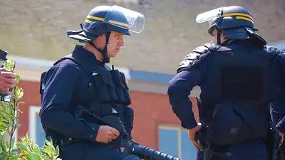 Атака на фургон с заключенным во Франции – убиты два конвоира