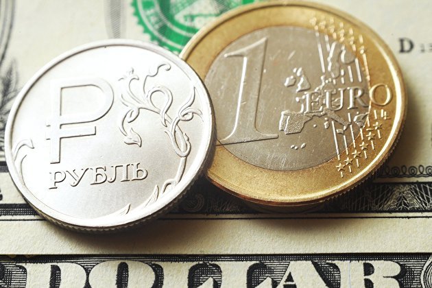 Глава НРА Розенцвет: в 2023 году рубль будет стремиться к курсу 75 за доллар
