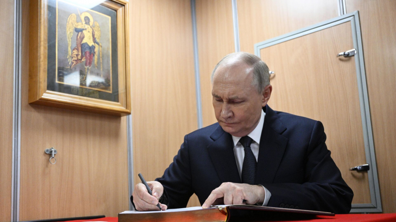 Путин рассказал, кто заставил Украину продолжать военные действия